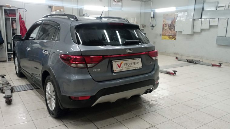 KIA Rio X-Line 2018 года, 73 600 км - вид 4