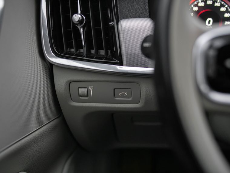 Volvo V90 Cross Country 2017 года, 248 591 км - вид 12