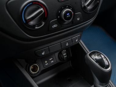 Hyundai Solaris 2018 года, 119 718 км - вид 8