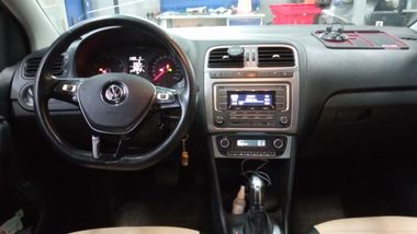 Volkswagen Polo 2018 года, 136 281 км - вид 5