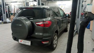 Ford EcoSport 2018 года, 78 227 км - вид 3