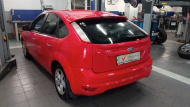 Ford Focus 2010 года, 335 851 км - вид 5