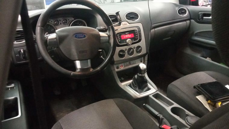 Ford Focus 2010 года, 335 851 км - вид 5