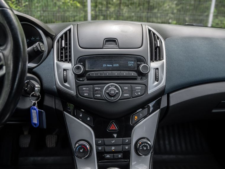 Chevrolet Cruze 2013 года, 141 536 км - вид 7