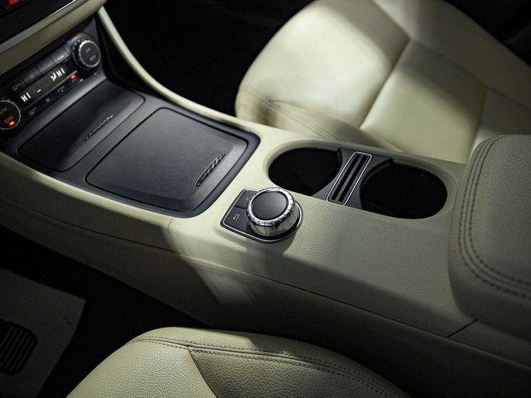 Mercedes-Benz CLA-класс 2014 года, 141 312 км - вид 13