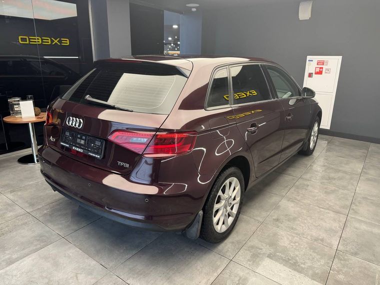 Audi A3 2015 года, 127 739 км - вид 4