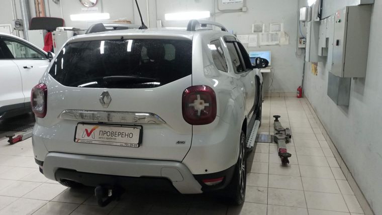 Renault Duster 2021 года, 151 551 км - вид 3