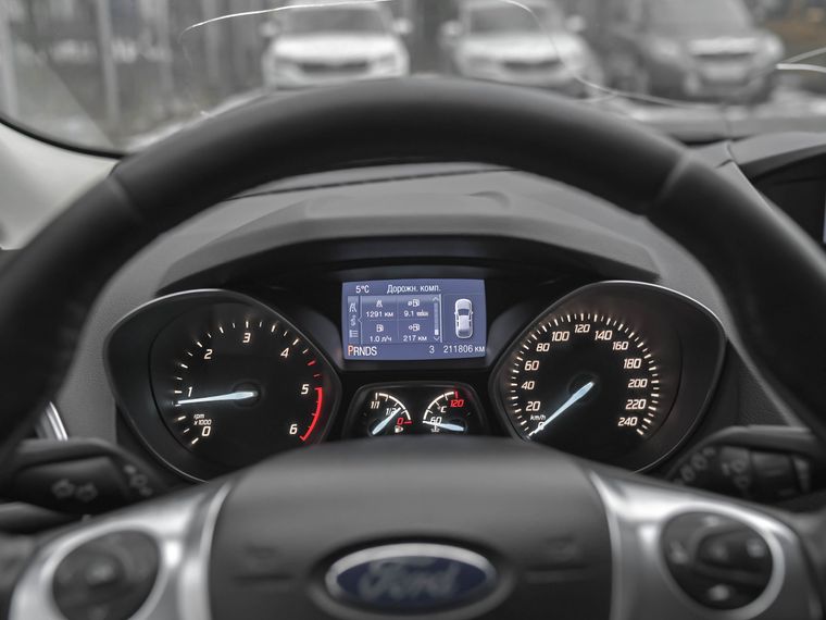 Ford Kuga 2013 года, 211 804 км - вид 5