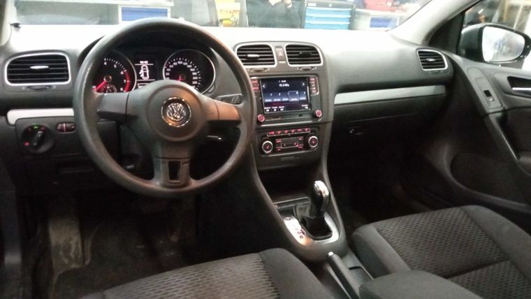 Volkswagen Golf 2011 года, 180 721 км - вид 5