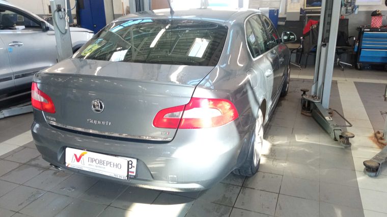 Skoda Superb 2009 года, 180 000 км - вид 3