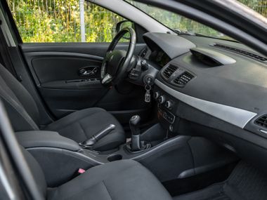 Renault Fluence 2012 года, 214 719 км - вид 11