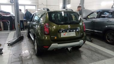 Renault Duster 2018 года, 115 066 км - вид 3