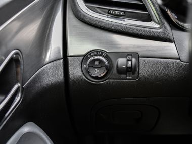 Opel Mokka 2013 года, 190 000 км - вид 8