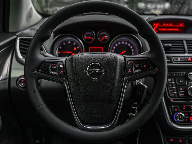 Opel Mokka 2013 года, 190 000 км - вид 6