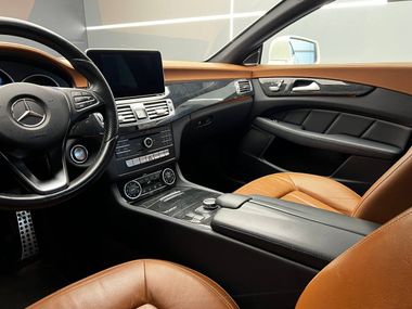 Mercedes-Benz CLS-класс 2015 года, 143 956 км - вид 9