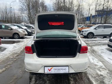 Volkswagen Passat 2012 года, 232 874 км - вид 14