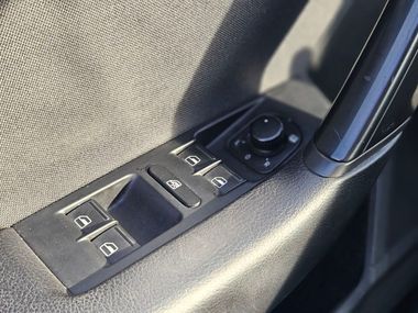 Volkswagen Passat 2012 года, 232 874 км - вид 12