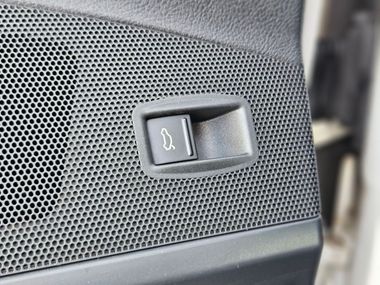 Volkswagen Passat 2012 года, 232 874 км - вид 13