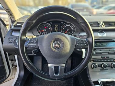 Volkswagen Passat 2012 года, 232 874 км - вид 9