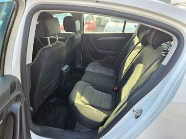 Volkswagen Passat 2012 года, 232 874 км - вид 14
