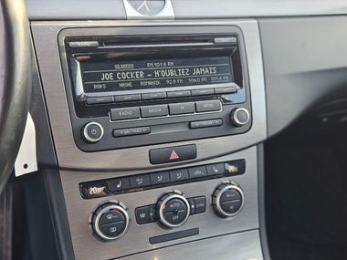 Volkswagen Passat 2012 года, 232 874 км - вид 10