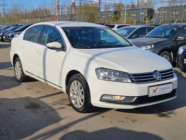 Volkswagen Passat 2012 года, 232 874 км - вид 3