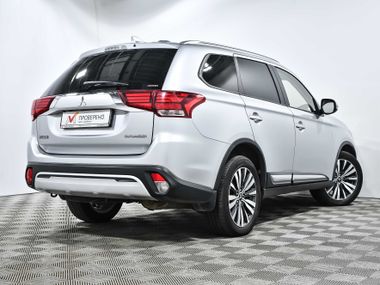 Mitsubishi Outlander 2019 года, 101 945 км - вид 4