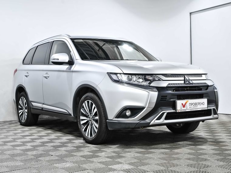 Mitsubishi Outlander 2019 года, 101 945 км - вид 4