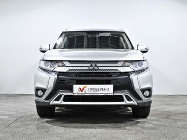 Mitsubishi Outlander 2019 года, 101 945 км - вид 3