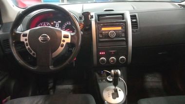 Nissan X-Trail 2011 года, 208 641 км - вид 5