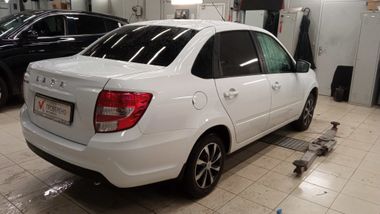ВАЗ (LADA) Granta 2023 года, 25 667 км - вид 3