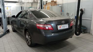 Toyota Camry 2010 года, 264 555 км - вид 4