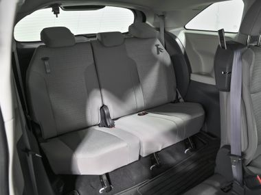 Toyota Sienna 2021 года, 23 839 км - вид 20