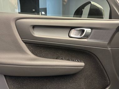 Volvo XC40 2019 года, 169 524 км - вид 16