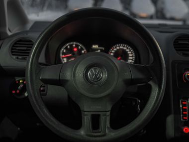 Volkswagen Caddy 2013 года, 293 069 км - вид 6