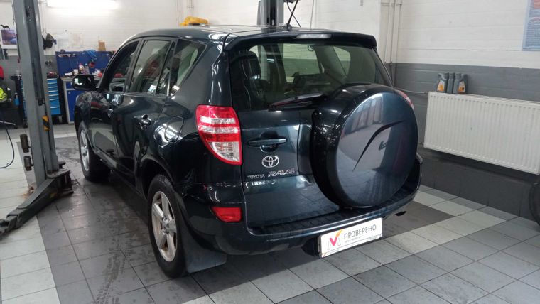 Toyota RAV4 2012 года, 209 182 км - вид 4