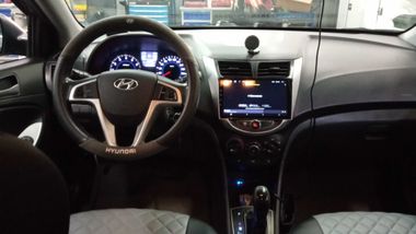 Hyundai Solaris 2014 года, 233 683 км - вид 5