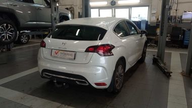 Citroen DS 4 2013 года, 111 000 км - вид 3