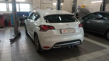 Citroen DS 4 2013 года, 111 000 км - вид 4