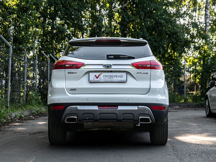 Geely Atlas 2021 года, 78 128 км - вид 4