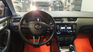 Skoda Octavia 2015 года, 134 843 км - вид 5