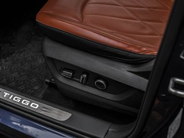 Chery Tiggo 8 Pro e+ 2023 года, 44 555 км - вид 15