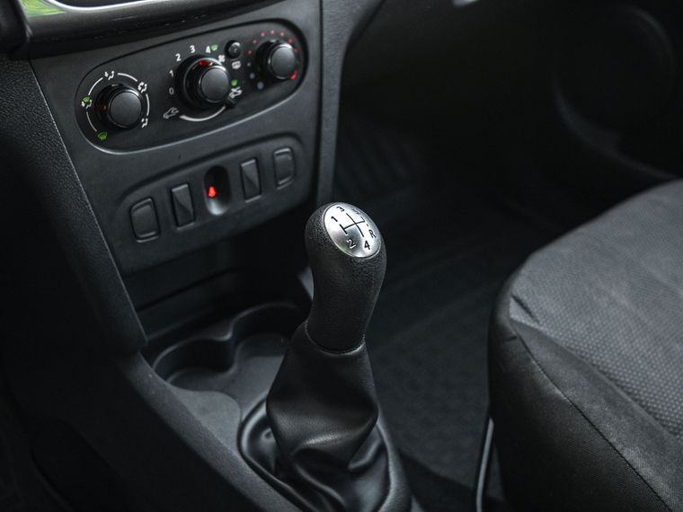 Renault Logan 2014 года, 132 000 км - вид 8