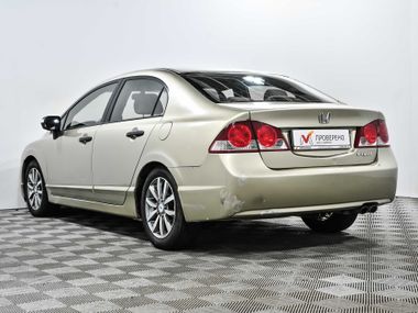 Honda Civic 2008 года, 199 001 км - вид 6