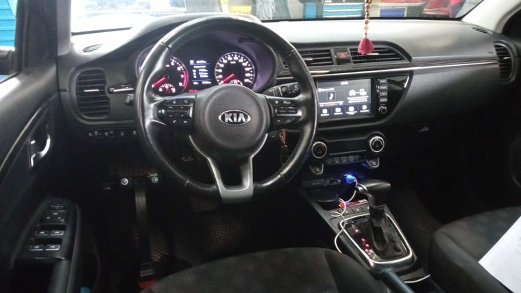 KIA Rio X-Line 2019 года, 97 860 км - вид 5