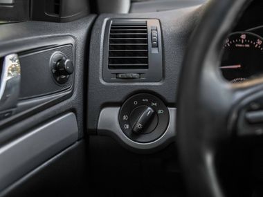 Skoda Octavia 2012 года, 297 106 км - вид 9