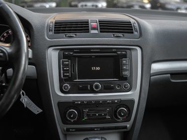 Skoda Octavia 2012 года, 297 106 км - вид 7