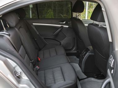 Skoda Octavia 2012 года, 297 106 км - вид 12