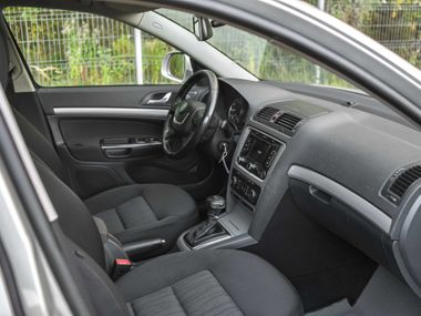 Skoda Octavia 2012 года, 297 106 км - вид 13