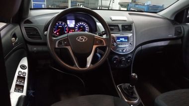 Hyundai Solaris 2016 года, 123 000 км - вид 5